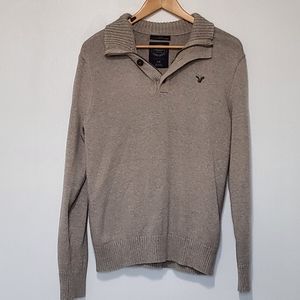 American Eagle L Tan sweater very cozy & warm & comfortable